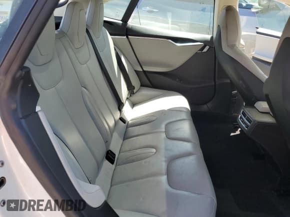 ✅ 2014 Tesla Model S 60 • VIN: 5YJSA1H11EFP57345 • Lot: 70719985. Listed on Copart with 149,484 mi. Free auction sales archive from the USA and detailed vehicle history report at DreamBid. Image 10.