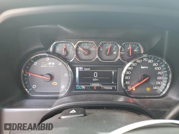 ✅ 2015 Chevrolet Silverado 2500HD LTZ • VIN: 1GC1KWEG5FF583243 • Lot: 54830955. Wystawiony na Copart z przebiegiem 146 589 mil. Bezpłatny archiwum sprzedaży aukcyjnych z USA i szczegółowy raport historii pojazdu na DreamBid. Zdjęcie 9.