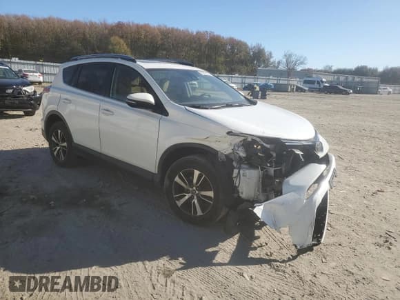 ✅ 2018 Toyota RAV4 XLE • VIN: JTMRFREVXJD236034 • Lot: 92918215. Listed on Copart with 121,019 mi. Free auction sales archive from the USA and detailed vehicle history report at DreamBid. Image 4.