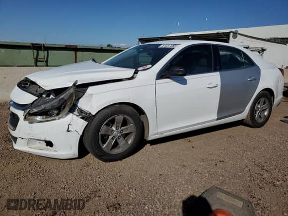 2015 Chevrolet Malibu LS z VIN 1G11B5SL3FF198039, wystawiony jako Copart lot #81337055 z przebiegiem 110 574 mil mil oraz Nie do naprawy • Non repairable. Historia ofert i sprzedaży dostępna na DreamBid. Obrazek 1.