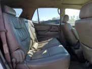 ✅ 2005 Toyota Sequoia Limited • VIN: 5TDBT48A15S242398 • Лот: 82725625. Опубликован ранее на Copart с пробегом 341 965 миль. Бесплатный доступ к архиву аукционных продаж из США и подробный отчёт об истории автомобиля на DreamBid. Изображение 11.