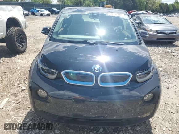 ✅ 2014 BMW i3 • VIN: WBY1Z4C57EV277133 • Lot: 53901285. Listed on Copart with 86,190 mi. Free auction sales archive from the USA and detailed vehicle history report at DreamBid. Image 5.