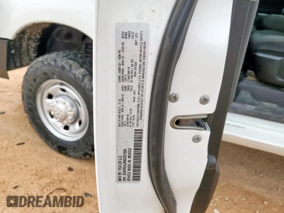 ✅ 2022 Ram 2500 Tradesman • VIN: 3C6UR5HJ8NG251554 • Lot: 71656665. Listed on Copart with 155,288 mi. Free auction sales archive from the USA and detailed vehicle history report at DreamBid. Image 12.