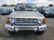 ✅ 1998 Mitsubishi Montero • VIN: JA4MR51RXWJ006418 • Лот: 54878275. Опубликован ранее на Copart с пробегом 225 110 миль. Бесплатный доступ к архиву аукционных продаж из США и подробный отчёт об истории автомобиля на DreamBid. Изображение 5.