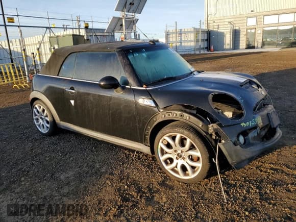 ✅ 2010 MINI Convertible S • VIN: WMWMS3C55ATY09477 • Lot: 78481974. Wystawiony na Copart z przebiegiem 102 954 mil. Bezpłatny archiwum sprzedaży aukcyjnych z USA i szczegółowy raport historii pojazdu na DreamBid. Zdjęcie 4.