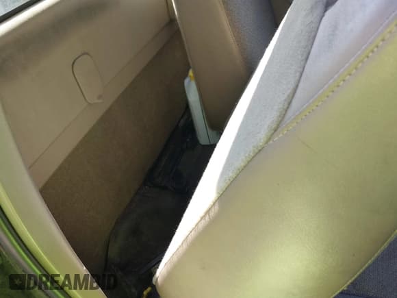 ✅ 2006 GMC Sierra 1500 Work Truck • VIN: 1GTEC14X26Z127041 • Lot: 41758516. Listed on IAAI with 248,764 mi. Free auction sales archive from the USA and detailed vehicle history report at DreamBid. Image 8.