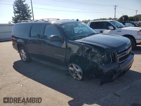 ✅ 2013 Chevrolet Suburban LT • VIN: 1GNSKJE70DR287802 • Lot: 81773405. Listed on Copart with 122,377 mi. Free auction sales archive from the USA and detailed vehicle history report at DreamBid. Image 4.