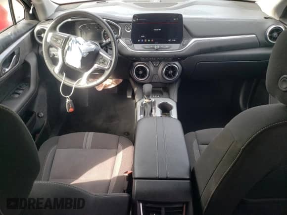 2023 Chevrolet Blazer LT z VIN 3GNKBCR49PS227045, wystawiony jako Copart lot #65666434 z przebiegiem 4 080 mil mil oraz Szkoda całkowita • Salvage title. Historia ofert i sprzedaży dostępna na DreamBid. Obrazek 8.