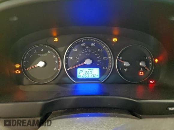 ✅ 2010 Hyundai Santa Fe GLS • VIN: 5NMSG3AB0AH348596 • Лот: 95927995. Опубликован ранее на Copart с пробегом 253 172 миль. Бесплатный доступ к архиву аукционных продаж из США и подробный отчёт об истории автомобиля на DreamBid. Изображение 9.