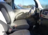 ✅ 2010 Nissan Cube S • VIN: JN8AZ2KR6AT151298 • Lot: 43685994. Wystawiony na IAAI z przebiegiem 112 275 mil. Bezpłatny archiwum sprzedaży aukcyjnych z USA i szczegółowy raport historii pojazdu na DreamBid. Zdjęcie 5.