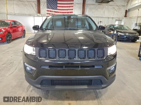 ✅ 2019 Jeep Compass Latitude • VIN: 3C4NJCBB5KT706714 • Lot: 93632745. Listed on Copart with 102,258 mi. Free auction sales archive from the USA and detailed vehicle history report at DreamBid. Image 5.