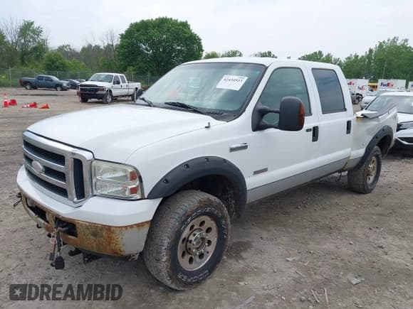 ✅ 2006 Ford F-250 XL • VIN: 1FTSW21P56EA26507 • Lot: 42434923. Listed on IAAI with 262,103 mi. Free auction sales archive from the USA and detailed vehicle history report at DreamBid. Image 17.