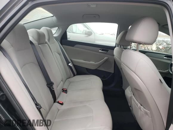 ✅ 2018 Hyundai Sonata SE • VIN: 5NPE24AF6JH617496 • Лот: 69256532. Опубликован ранее на Copart с пробегом 56 111 миль. Бесплатный доступ к архиву аукционных продаж из США и подробный отчёт об истории автомобиля на DreamBid. Изображение 10.