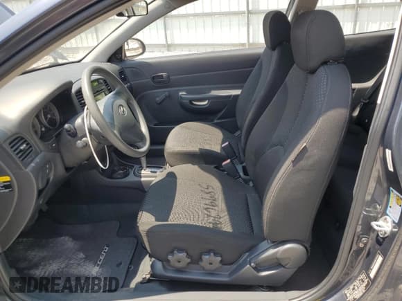 ✅ 2008 Hyundai Accent GS • VIN: KMHCM36C48U103149 • Лот: 58996295. Опубликован ранее на Copart с пробегом 123 164 миль. Бесплатный доступ к архиву аукционных продаж из США и подробный отчёт об истории автомобиля на DreamBid. Изображение 7.