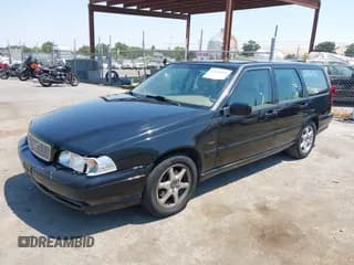 ✅ 1998 Volvo V70 GLT • VIN: YV1LW5676W2400102 • Лот: 42654549. Опубликован ранее на IAAI с пробегом 121 159 миль. Бесплатный доступ к архиву аукционных продаж из США и подробный отчёт об истории автомобиля на DreamBid. Изображение 2.