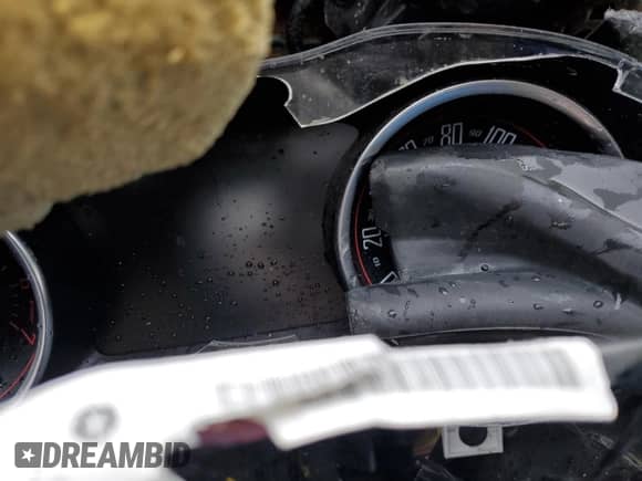 2018 Dodge Challenger R/T with VIN 2C3CDZBT1JH178353, listed as a Copart auction lot 68876105 with Not provided miles and Salvage title. Bid and sale history available at DreamBid. Image 9.