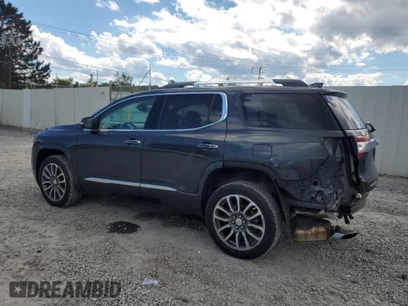 ✅ 2022 GMC Acadia Denali • VIN: 1GKKNXLS9NZ122864 • Lot: 69991115. Wystawiony na Copart z przebiegiem 42 526 mil. Bezpłatny archiwum sprzedaży aukcyjnych z USA i szczegółowy raport historii pojazdu na DreamBid. Zdjęcie 2.
