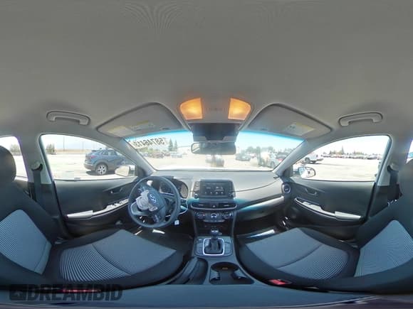 ✅ 2021 Hyundai Kona SE • VIN: KM8K12AA4MU601821 • Лот: 58746413. Опубликован ранее на Copart с пробегом 17 702 миль. Бесплатный доступ к архиву аукционных продаж из США и подробный отчёт об истории автомобиля на DreamBid. Изображение 13.