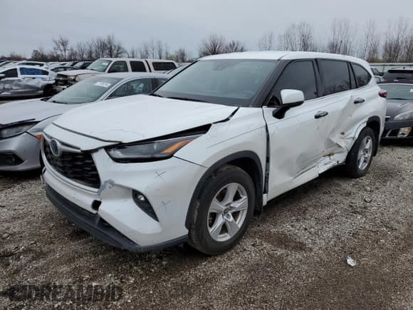 ✅ 2022 Toyota Highlander Hybrid LE • VIN: 5TDZARAH2NS511839 • Lot: 51715975. Wystawiony na Copart z przebiegiem 162 228 mil. Bezpłatny archiwum sprzedaży aukcyjnych z USA i szczegółowy raport historii pojazdu na DreamBid. Zdjęcie 1.