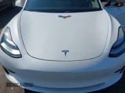 ✅ 2018 Tesla Model 3 Long Range Battery • VIN: 5YJ3E1EAXJF025089 • Lot: 43276582. Wystawiony na IAAI z przebiegiem Nie podano. Bezpłatny archiwum sprzedaży aukcyjnych z USA i szczegółowy raport historii pojazdu na DreamBid. Zdjęcie 10.