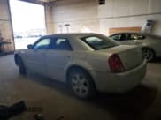 ✅ 2006 Chrysler 300 Touring • VIN: 2C3KK53G46H537858 • Лот: 92198665. Опубликован ранее на Copart с пробегом 212 807 миль. Бесплатный доступ к архиву аукционных продаж из США и подробный отчёт об истории автомобиля на DreamBid. Изображение 2.