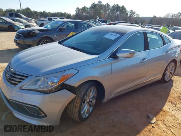 2016 Hyundai Azera Limited с VIN KMHFH4JG7GA523876, выставлен на аукционе IAAI как лот 41661638 с пробегом 111 875 миль миль и . История ставок и продаж доступна на DreamBid. Изображение 14.