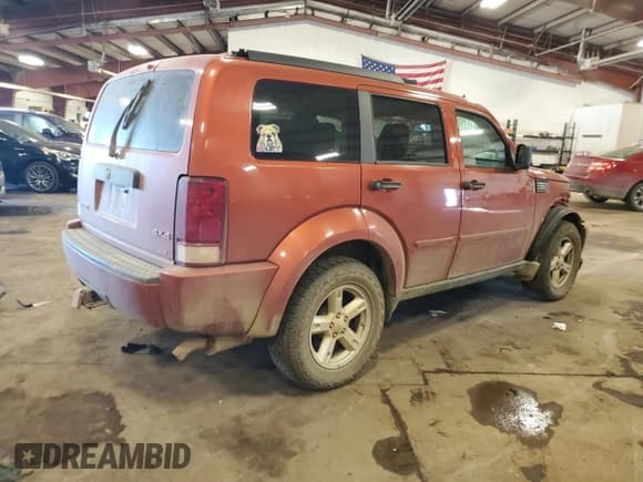 ✅ 2007 Dodge Nitro SLT • VIN: 1D8GU58K37W557144 • Lot: 90971195. Wystawiony na Copart z przebiegiem 242 538 mil. Bezpłatny archiwum sprzedaży aukcyjnych z USA i szczegółowy raport historii pojazdu na DreamBid. Zdjęcie 3.