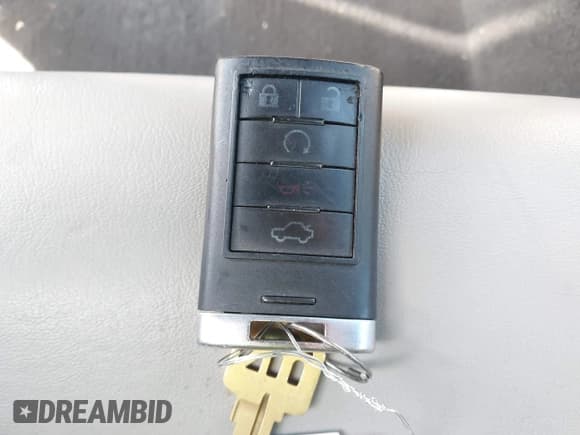 ✅ 2012 Cadillac CTS-V • VIN: 1G6DV1EP3C0112443 • Лот: 41313038. Опубликован ранее на IAAI с пробегом 114 016 миль. Бесплатный доступ к архиву аукционных продаж из США и подробный отчёт об истории автомобиля на DreamBid. Изображение 11.