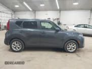 ✅ 2020 Kia Soul LX • VIN: KNDJ23AU7L7728542 • Lot: 43047578. Listed on IAAI with 55,599 mi. Free auction sales archive from the USA and detailed vehicle history report at DreamBid. Image 14.