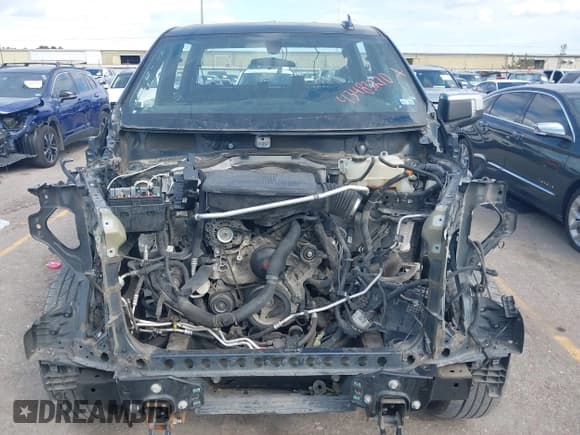 ✅ 2019 Chevrolet Silverado 1500 LTZ • VIN: 1GCUWEED1KZ212302 • Lot: 43483270. Wystawiony na IAAI z przebiegiem Nie podano. Bezpłatny archiwum sprzedaży aukcyjnych z USA i szczegółowy raport historii pojazdu na DreamBid. Zdjęcie 10.