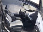 ✅ 2022 Toyota Prius LE • VIN: JTDL9MFU4N3035988 • Lot: 41389054. Wystawiony na IAAI z przebiegiem 56 633 mil. Bezpłatny archiwum sprzedaży aukcyjnych z USA i szczegółowy raport historii pojazdu na DreamBid. Zdjęcie 5.