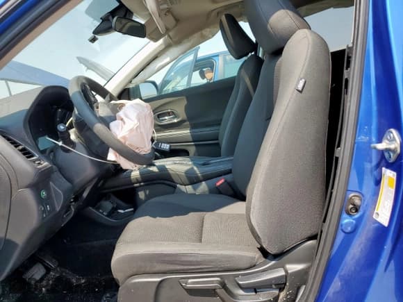 ✅ 2020 Honda HR-V EX • VIN: 3CZRU5H52LM700865 • Lot: 81528505. Listed on Copart with 71,138 mi. Free auction sales archive from the USA and detailed vehicle history report at DreamBid. Image 7.