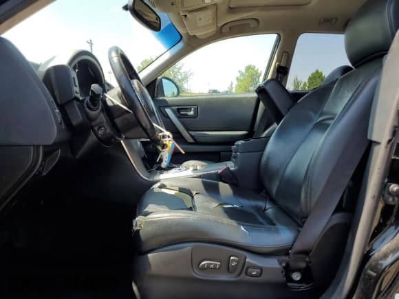 ✅ 2007 Infiniti FX • VIN: JNRAS08W87X210161 • Lot: 64060865. Wystawiony na Copart z przebiegiem 163 901 mil. Bezpłatny archiwum sprzedaży aukcyjnych z USA i szczegółowy raport historii pojazdu na DreamBid. Zdjęcie 7.