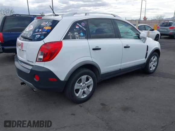 2015 Chevrolet Captiva Sport LS z VIN 3GNAL2EK4FS503203, wystawiony jako IAAI lot #41669741 z przebiegiem 162 846 mil mil oraz . Historia ofert i sprzedaży dostępna na DreamBid. Obrazek 4.