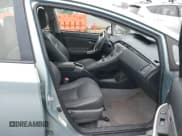 ✅ 2013 Toyota Prius Four • VIN: JTDKN3DU4D5600053 • Лот: 43352912. Опубликован ранее на IAAI с пробегом 117 351 миль. Бесплатный доступ к архиву аукционных продаж из США и подробный отчёт об истории автомобиля на DreamBid. Изображение 5.