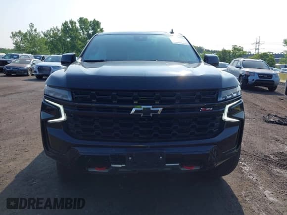 ✅ 2023 Chevrolet Suburban Z71 • VIN: 1GNSKDKD0PR327831 • Lot: 42449967. Listed on IAAI with 68,920 mi. Free auction sales archive from the USA and detailed vehicle history report at DreamBid. Image 12.