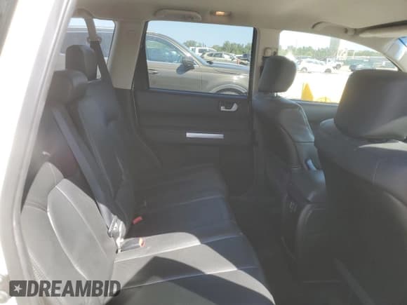 ✅ 2007 Mitsubishi Endeavor SE • VIN: 4A4MN31S37E075608 • Lot: 70692024. Listed on Copart with 129,818 mi. Free auction sales archive from the USA and detailed vehicle history report at DreamBid. Image 10.