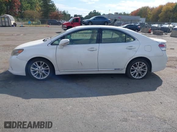 ✅ 2010 Lexus HS 250h Premium • VIN: JTHBB1BA1A2014492 • Lot: 43390649. Listed on IAAI with 249,080 mi. Free auction sales archive from the USA and detailed vehicle history report at DreamBid. Image 14.