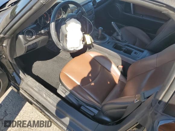 ✅ 2013 Mazda MX-5 Miata Grand Touring • VIN: JM1NC2PFXD0227978 • Лот: 63883604. Опубликован ранее на Copart с пробегом 31 905 миль. Бесплатный доступ к архиву аукционных продаж из США и подробный отчёт об истории автомобиля на DreamBid. Изображение 8.