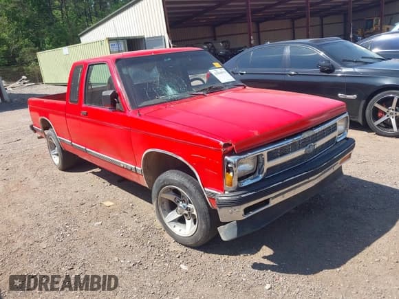 ✅ 1991 Chevrolet S-10 LS • VIN: 1GCCS19Z2M8295639 • Лот: 42060975. Опубликован ранее на IAAI с пробегом 227 909 миль. Бесплатный доступ к архиву аукционных продаж из США и подробный отчёт об истории автомобиля на DreamBid. Изображение 1.