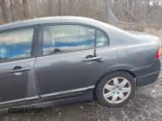 ✅ 2009 Honda Civic LX • VIN: 2HGFA16579H302301 • Lot: 43775744. Wystawiony na IAAI z przebiegiem 166 406 mil. Bezpłatny archiwum sprzedaży aukcyjnych z USA i szczegółowy raport historii pojazdu na DreamBid. Zdjęcie 6.