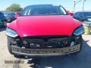 ✅ 2017 Tesla Model X 90D • VIN: 5YJXCBE2XHF040417 • Lot: 42826696. Wystawiony na IAAI z przebiegiem 43 624 mil. Bezpłatny archiwum sprzedaży aukcyjnych z USA i szczegółowy raport historii pojazdu na DreamBid. Zdjęcie 13.