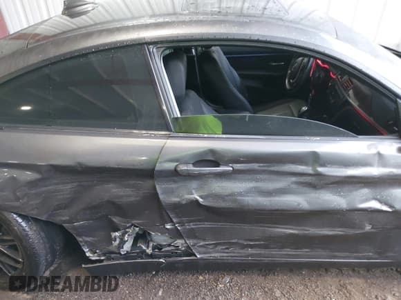 ✅ 2015 BMW 4 Series 428i • VIN: WBA3N3C51FK233094 • Лот: 42412314. Опубликован ранее на IAAI с пробегом 127 330 миль. Бесплатный доступ к архиву аукционных продаж из США и подробный отчёт об истории автомобиля на DreamBid. Изображение 13.