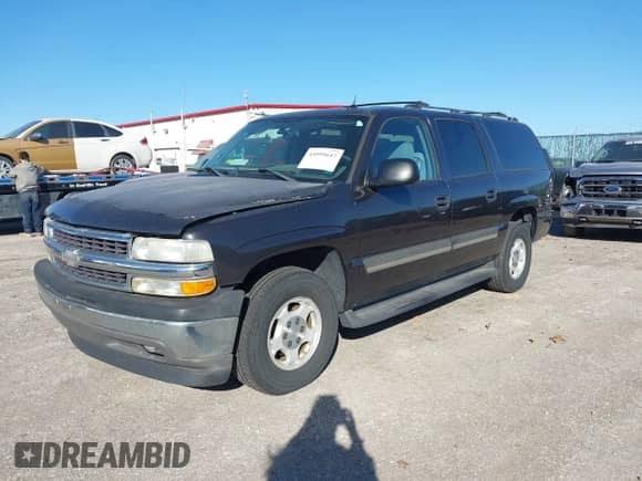 ✅ 2005 Chevrolet Suburban LT • VIN: 3GNEC16Z65G275052 • Lot: 43595647. Listed on IAAI with 202,400 mi. Free auction sales archive from the USA and detailed vehicle history report at DreamBid. Image 2.