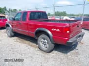 ✅ 2001 Chevrolet S-10 LS ZR2 • VIN: 1GCCT19W918111649 • Лот: 42586931. Опубликован ранее на IAAI с пробегом 143 305 миль. Бесплатный доступ к архиву аукционных продаж из США и подробный отчёт об истории автомобиля на DreamBid. Изображение 3.