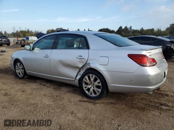 ✅ 2008 Toyota Avalon XL • VIN: 4T1BK36B38U285791 • Лот: 85675985. Опубликован ранее на Copart с пробегом 263 590 миль. Бесплатный доступ к архиву аукционных продаж из США и подробный отчёт об истории автомобиля на DreamBid. Изображение 2.