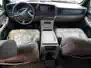 2001 Chevrolet Suburban LT с VIN 3GNFK16T91G237196, выставлен на аукционе Copart как лот 81574134 с пробегом 275 571 миль миль и Списание • Salvage title. История ставок и продаж доступна на DreamBid. Изображение 8.