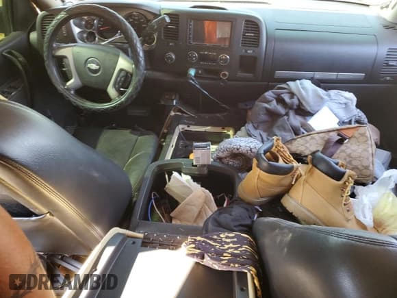 ✅ 2013 Chevrolet Silverado 1500 LT • VIN: 3GCPKSE74DG332096 • Lot: 69195824. Listed on Copart with 195,184 mi. Free auction sales archive from the USA and detailed vehicle history report at DreamBid. Image 8.