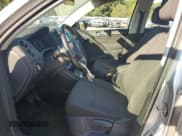 ✅ 2017 Volkswagen Tiguan S • VIN: WVGBV7AX8HK054544 • Lot: 85679905. Wystawiony na Copart z przebiegiem 130 027 mil. Bezpłatny archiwum sprzedaży aukcyjnych z USA i szczegółowy raport historii pojazdu na DreamBid. Zdjęcie 7.