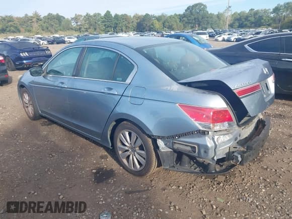 ✅ 2011 Honda Accord EX • VIN: 1HGCP2F75BA089152 • Лот: 43281031. Опубликован ранее на IAAI с пробегом 173 756 миль. Бесплатный доступ к архиву аукционных продаж из США и подробный отчёт об истории автомобиля на DreamBid. Изображение 3.